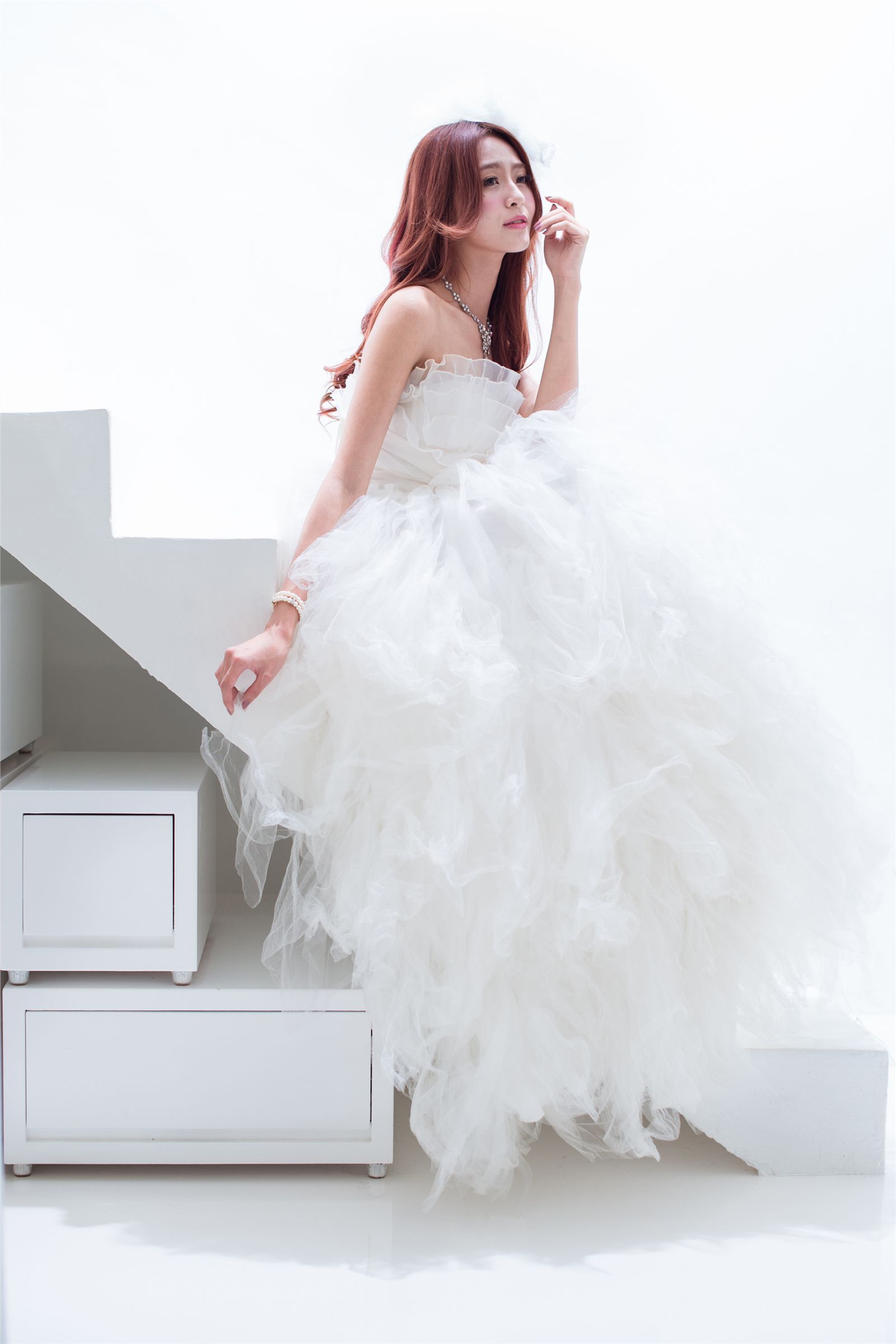 Beautyleg模特周边 2013.12.15 Winnie小雪婚纱秀